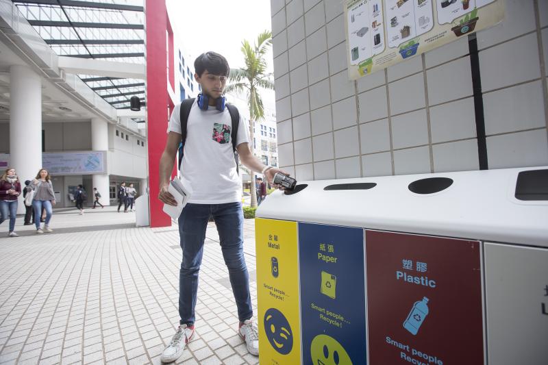 . It was a joint effort for HKUST to reduce the waste sending to landfill by 53% in 2021/22 compared to the base year of 2014.
