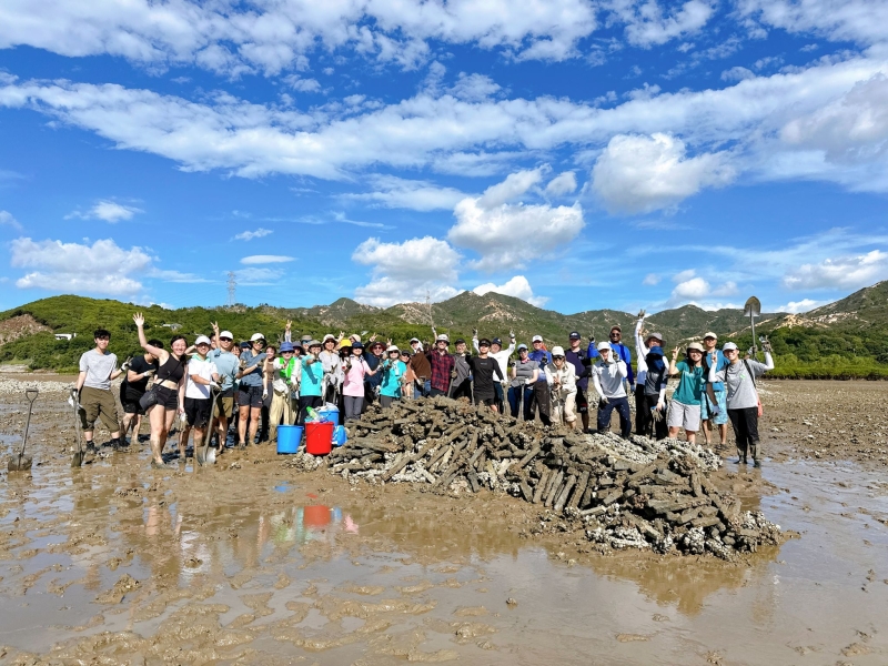 approximately 40 HKUST staff from 20 different offices engaged in hands-on habitat management with The Nature Conservancy in Pak Nai, Yuen Long.
