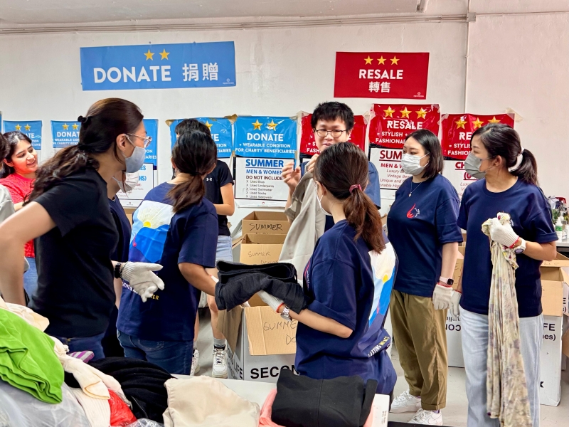 As part of the HKUST Impact Makers staff volunteering program, these volunteers gave their time to support Redress’ Takeback Program, which focuses on collecting, sorting, and recirculating unwanted clothing from the public to save it from landfills.