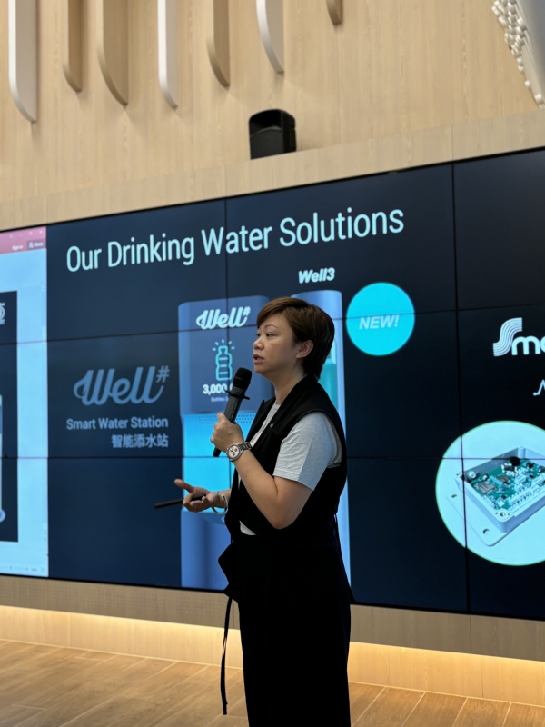 Helen Chan, Head of Partnerships from Urban Spring Co. Ltd demonstrated a smart water fountain that monitors consumption and streamlining the management of drinking water facilities for enhanced efficiency.