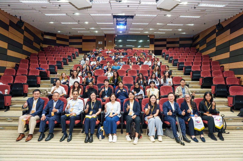 The forum, designed to inspire and mobilize young minds to rethink and design solutions for a sustainable society in the face of current climate challenges, brought together a diverse panel of experts.