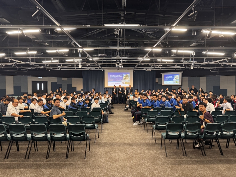 The event welcomed 160 participants, including students and teachers from three secondary schools and two primary schools, alongside students and staff from HKUST; HKUST alumni were invited as well.