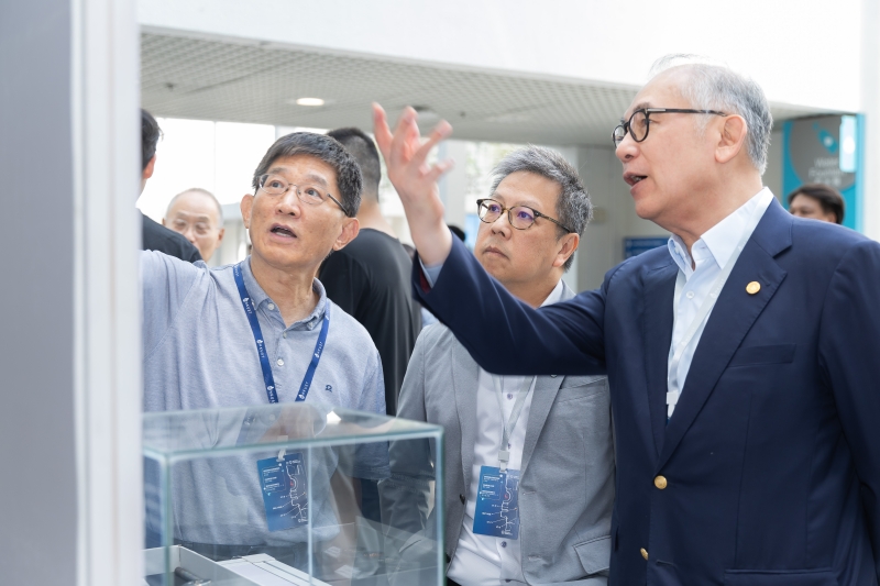 Guests interacted with research teams and their prototypes to learn how their Living Lab is advancing sustainability technology development.