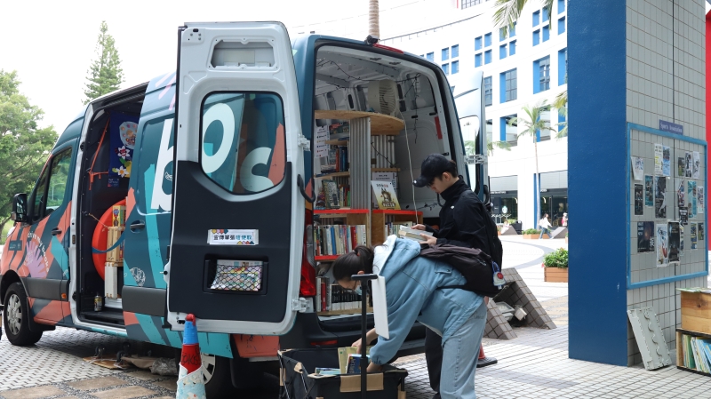 Rolling books brought their Bobo mobile booktruck